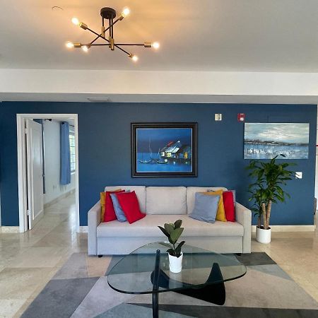 Beachfront Apt In Carlyle Hotel On Ocean Drive Miami Beach Exterior photo