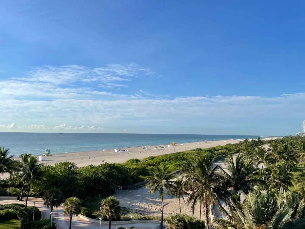Beachfront Apt In Carlyle Hotel On Ocean Drive Miami Beach Exterior photo